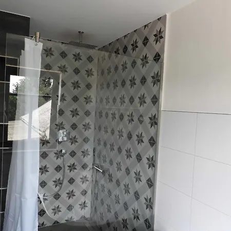 Holiday home Grosses In